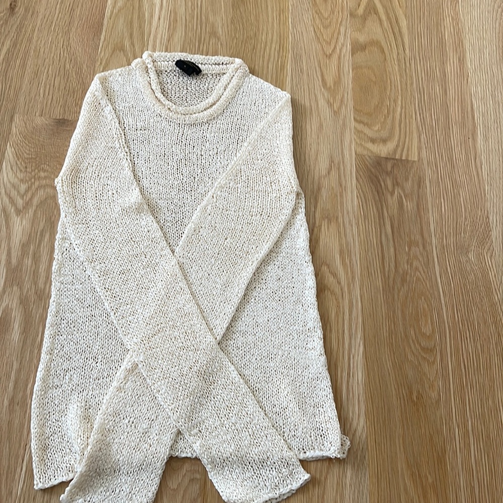 Donna Karan Azlon knit long sleeve. Size: S